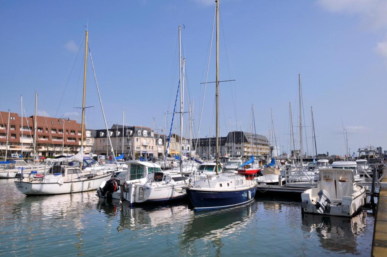 Ferienwohnung Studio Avec Chambre - Balcon Et A 20M De La Mer Courseulles-sur-Mer Exterior foto